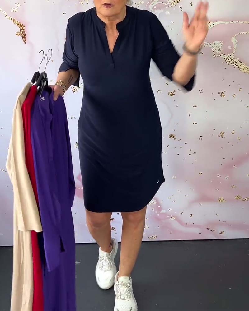 Margaret - Midi Dress with V-Neck
