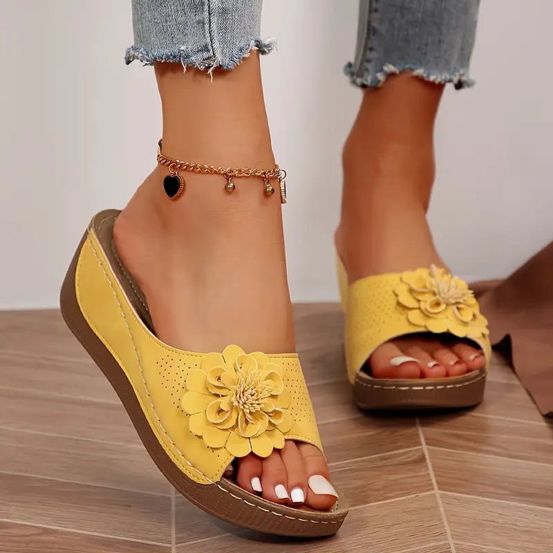 Amelia™ |Stylish Floral Floral Slip-On Wedge Sandals