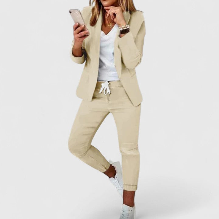 Rosa | Sophisticated Suit