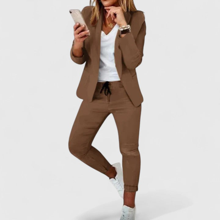 Rosa | Sophisticated Suit