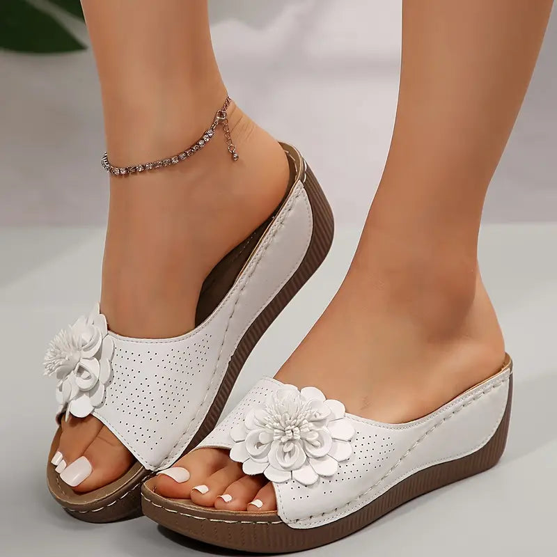 Amelia™ |Stylish Floral Floral Slip-On Wedge Sandals