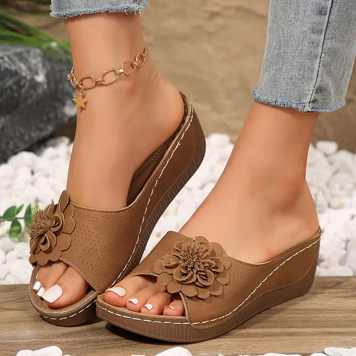 Amelia™ |Stylish Floral Floral Slip-On Wedge Sandals