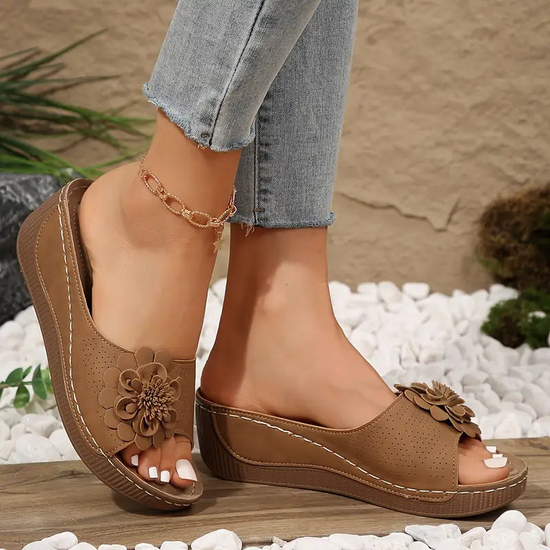 Amelia™ |Stylish Floral Floral Slip-On Wedge Sandals
